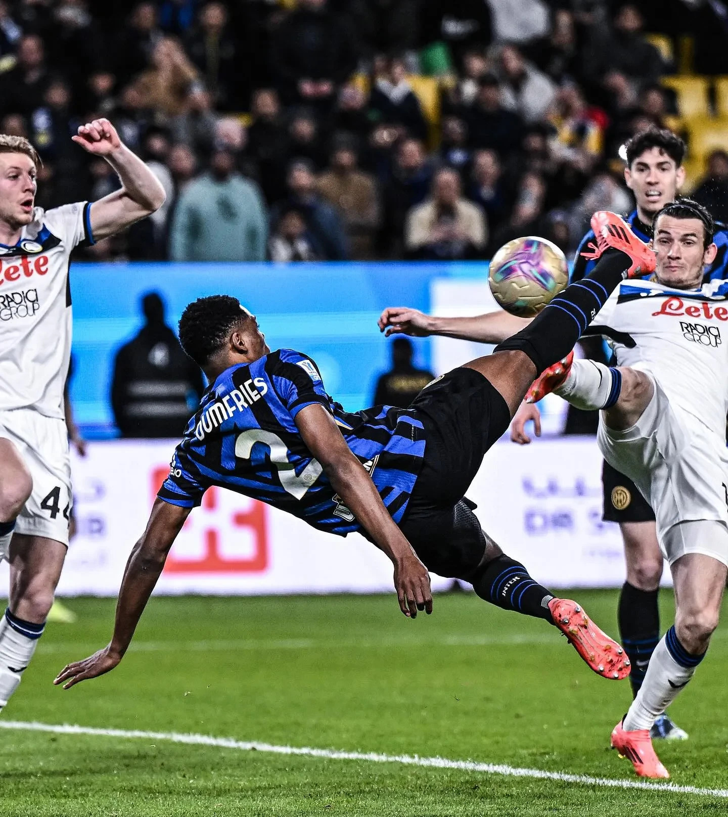 AC米兰前锋连续比赛进球，成为头号射手的简单介绍