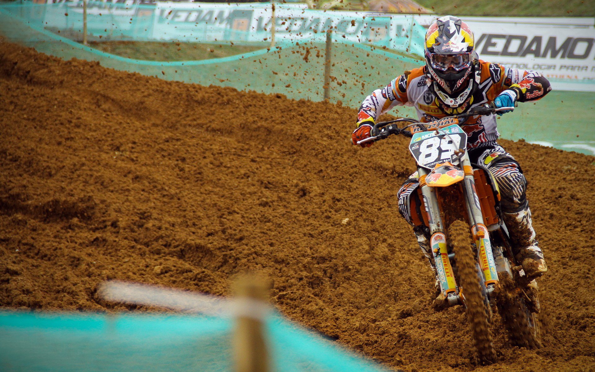 开云体育在线-赛道风暴，威廉姆斯横扫法拉利，周冠宇高光时刻点燃围场