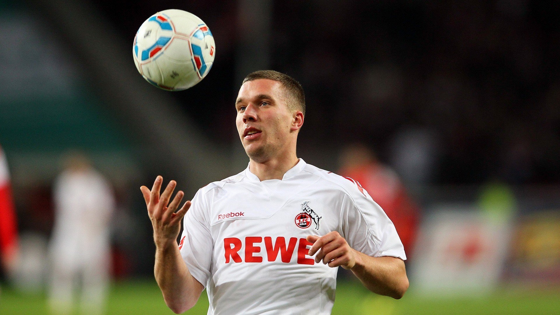 鏖战银幕与赛道，威廉姆斯与阿斯顿马丁的史诗对决，诺里斯点燃的不只是赛场